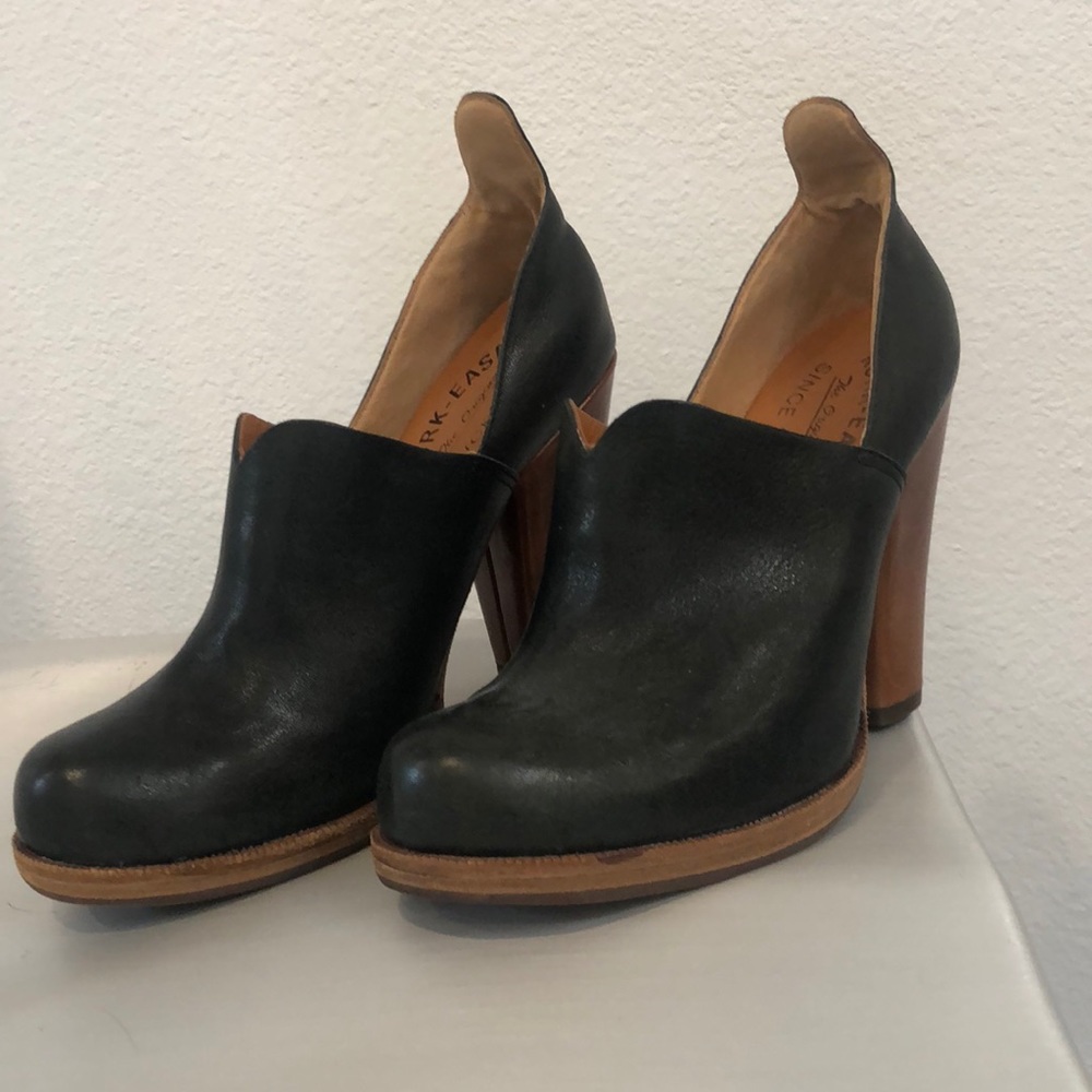 KORK HEELS